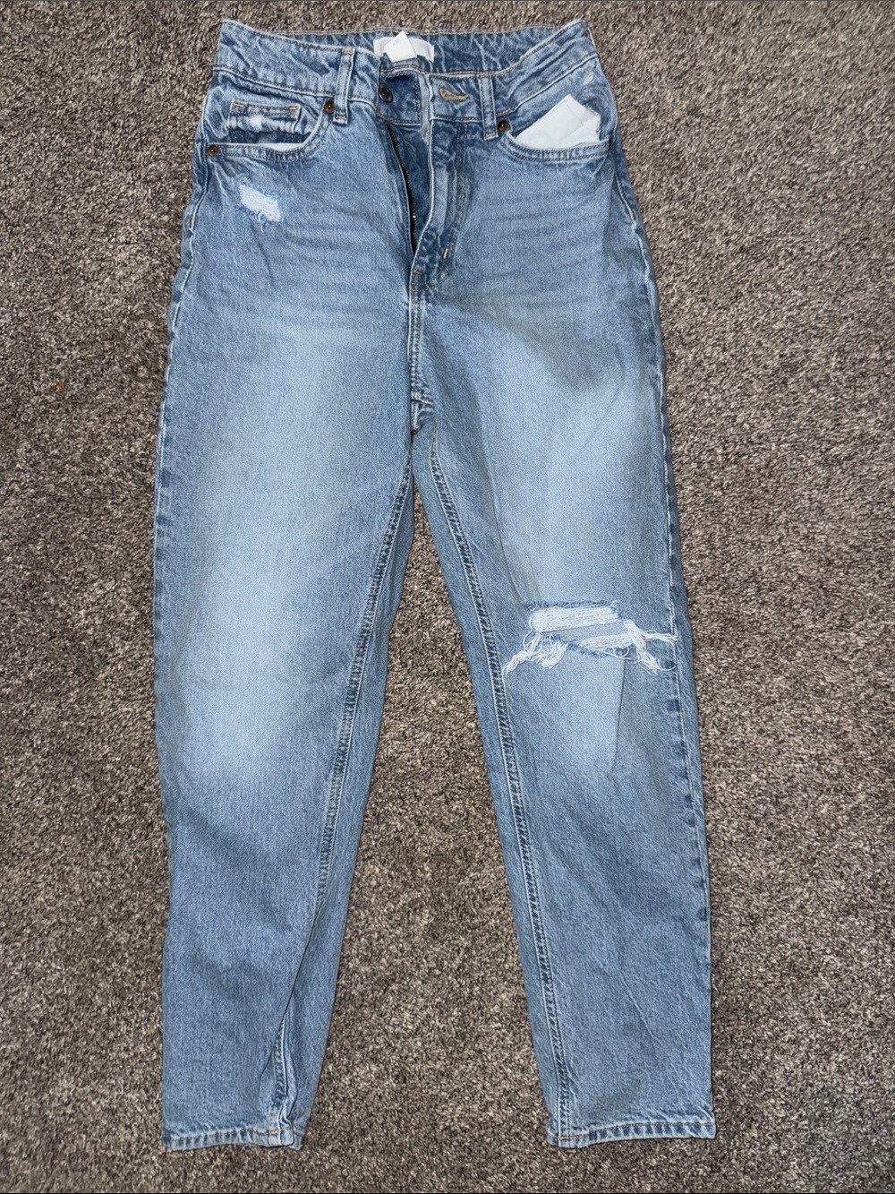 H&M Light Blue High-Rise Women’s Jeans with Distressed Knee